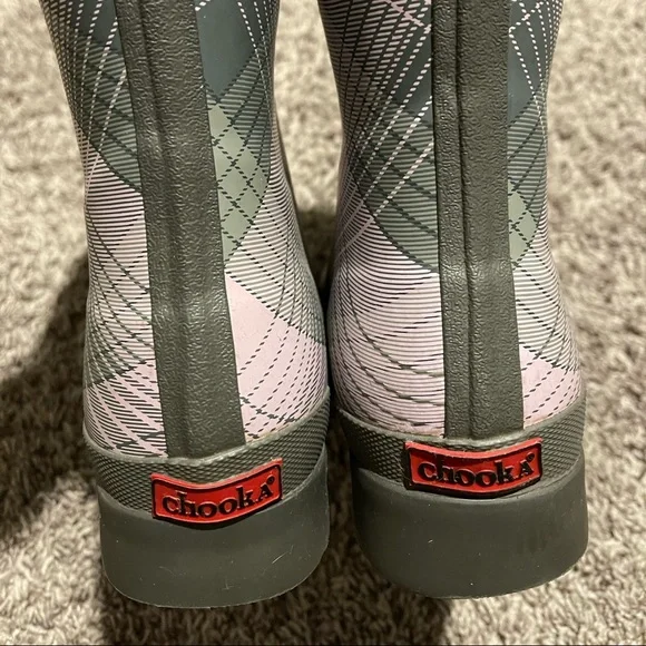 Women’s Chooka rain boots - Picture 2 of 3